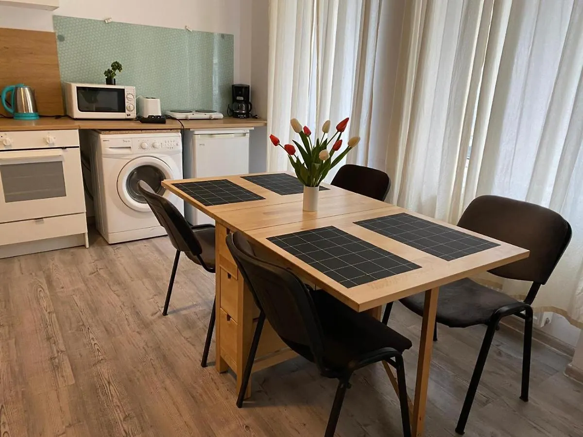 Studio Piata Amzei Nr.1 Bucharest