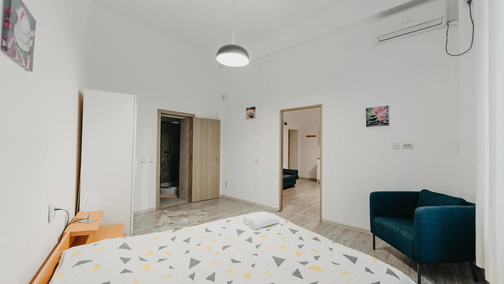 Studio Piata Amzei Nr.1 Bucharest