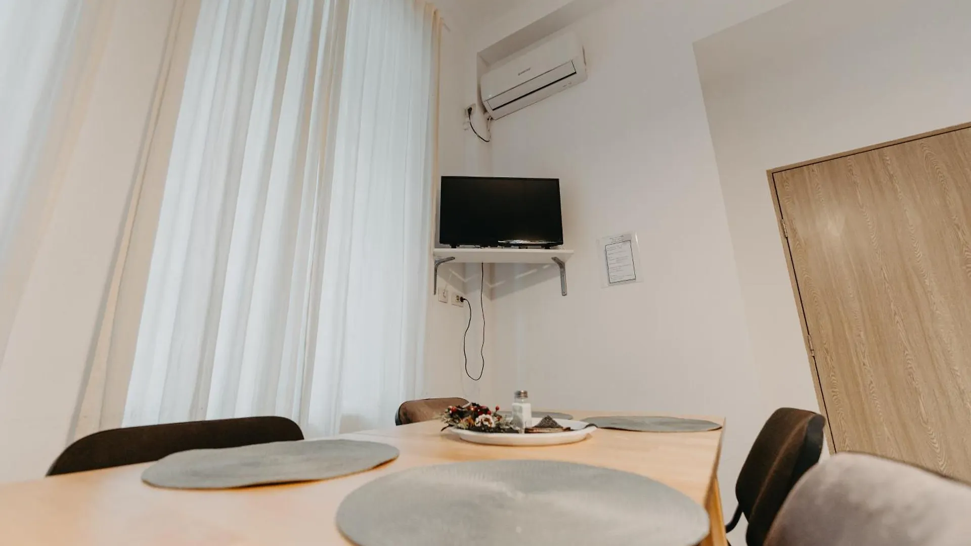 Apartment Studio Piata Amzei Nr.1 Bucharest